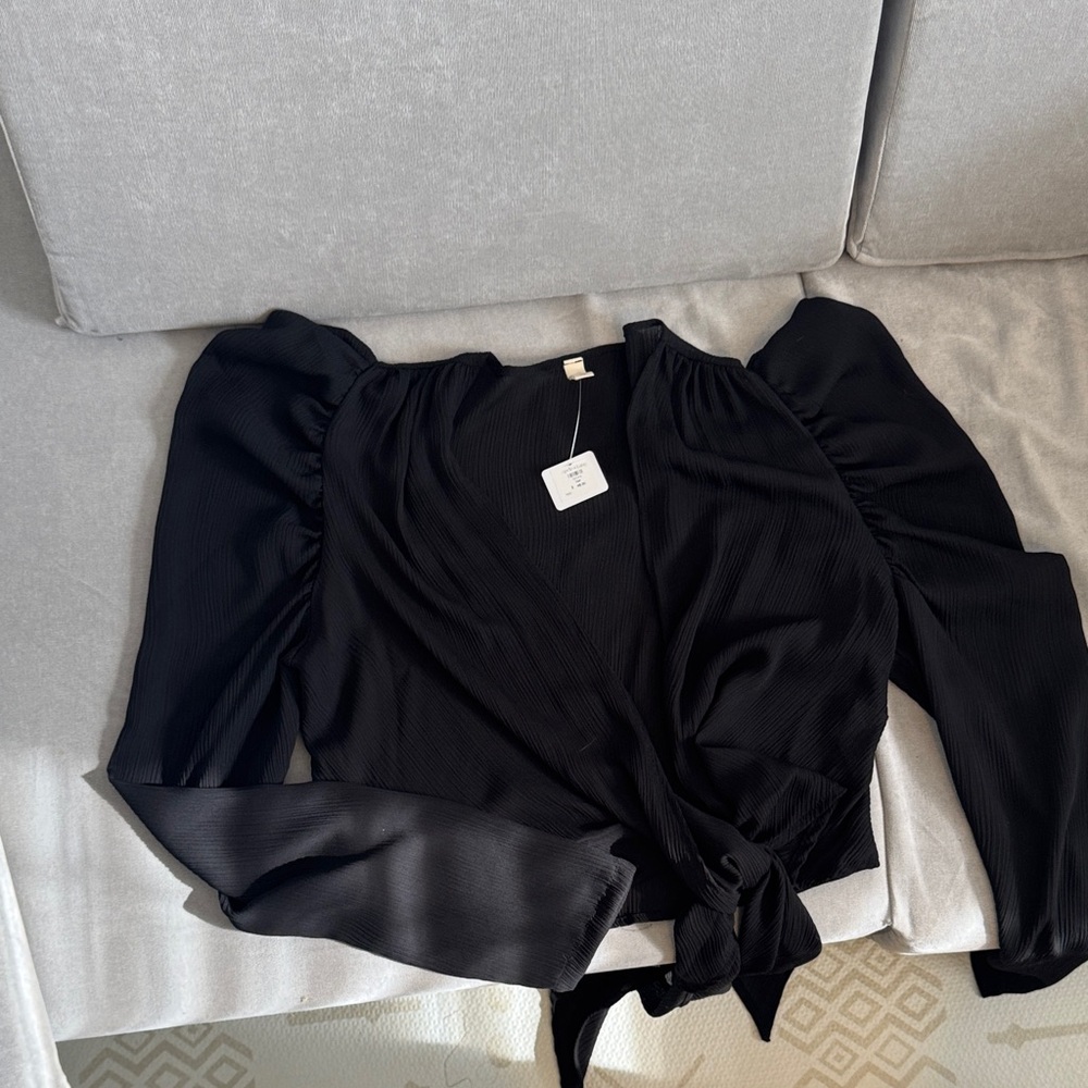 Tyche Black Puff Sleeve Blouse